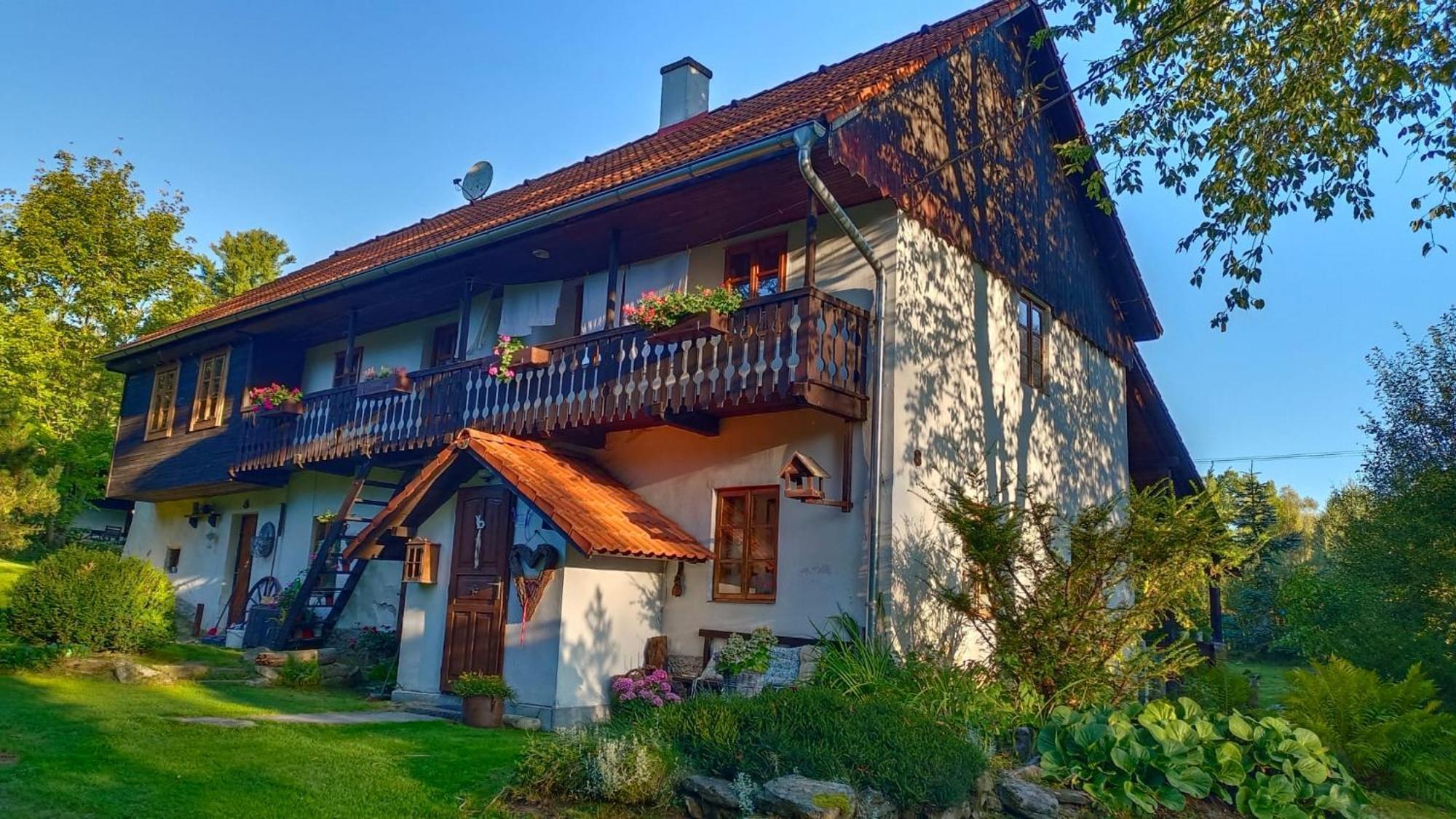 Chaloupka U Jiriho Hotel Nova Pec Luaran gambar